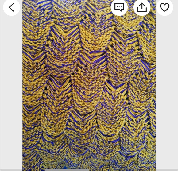 Mermaid Tail Blanket - Picture 4 of 10